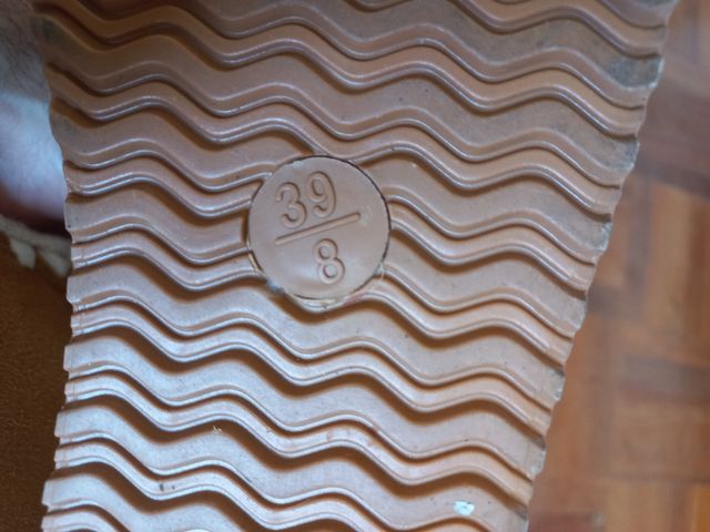 Botines borreguillo marrón estilo UGG