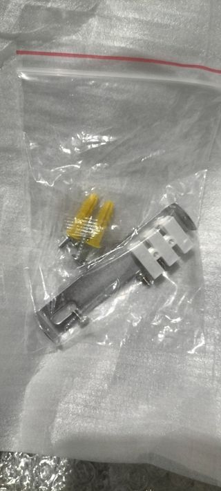 Lámpara LED dorada y negro