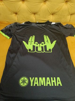 Camiseta JUL - Negra y Verde
