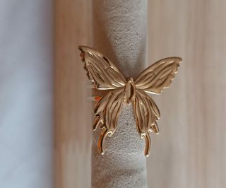 Anillo mariposa dorado