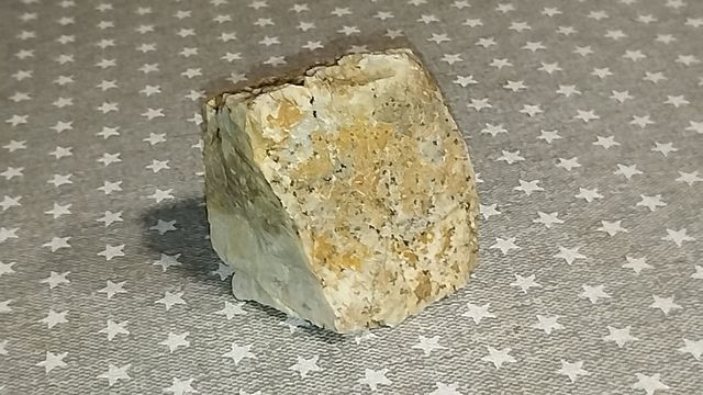 Varietà minerale wulfenite chillagite.