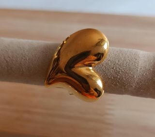 Anillo corazón dorado