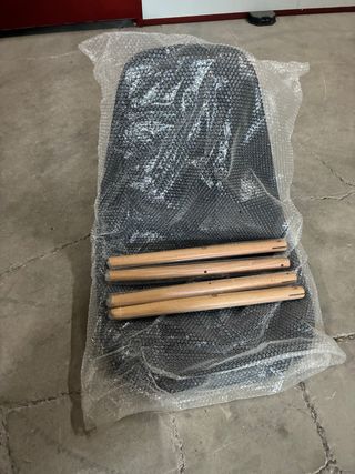 Silla negra - Patas madera