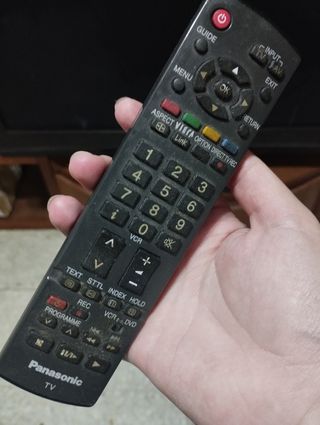 TV Panasonic 42" negra