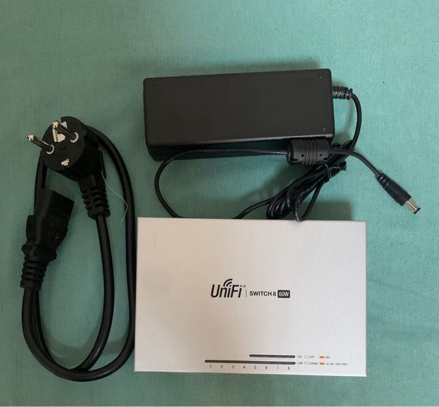 UniFi Switch 8 puertos 4 + 4 Poe