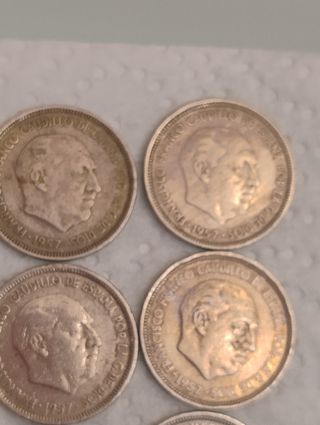 12 Monedas 5 Ptas Franco.Con errores de acuñacion