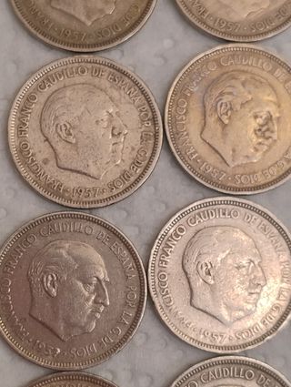 12 Monedas 5 Ptas Franco.Con errores de acuñacion