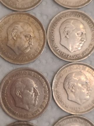 12 Monedas 5 Ptas Franco.Con errores de acuñacion