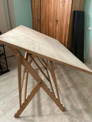 Mesa dibujo madera. Perfecto estado