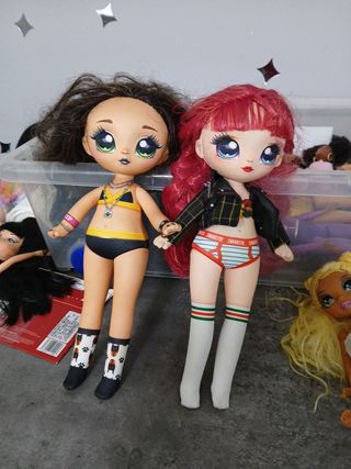 2 Muñecas