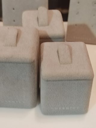 Expositor Joyas Terciopelo Gris