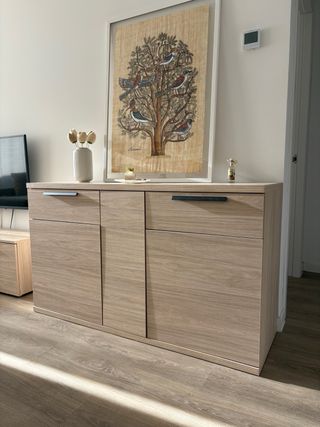 Mueble aparador madera beige