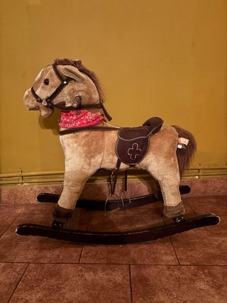 Caballo mecedora infantil