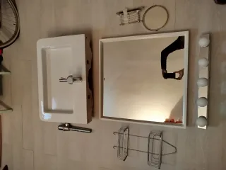 Lavabo + Espejo baño + accesorios