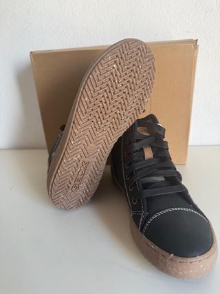 Zapatillas Geox niño talla 33