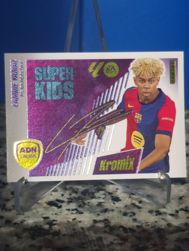 Cromo Lamine Yamal Kromix liga este 25 26