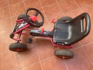 Coche carreras pedales 