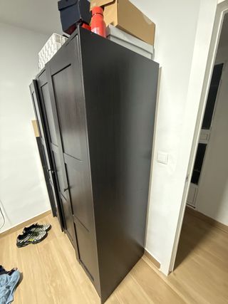 Armario 3 puertas Ikea - marrón oscuro