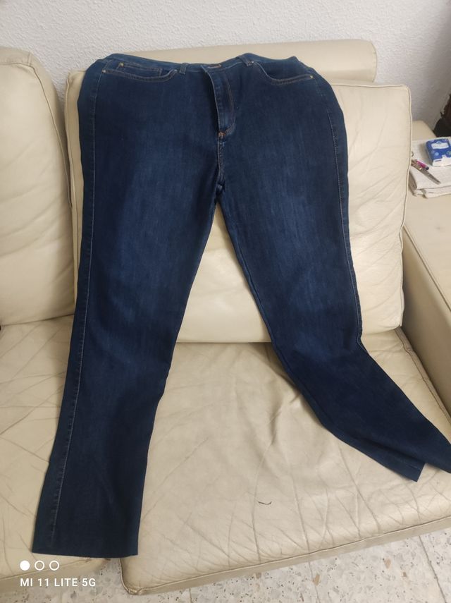 Vaqueros Cortefiel talla 44