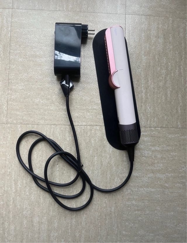 Dyson Airstrait: Alisado sin calor