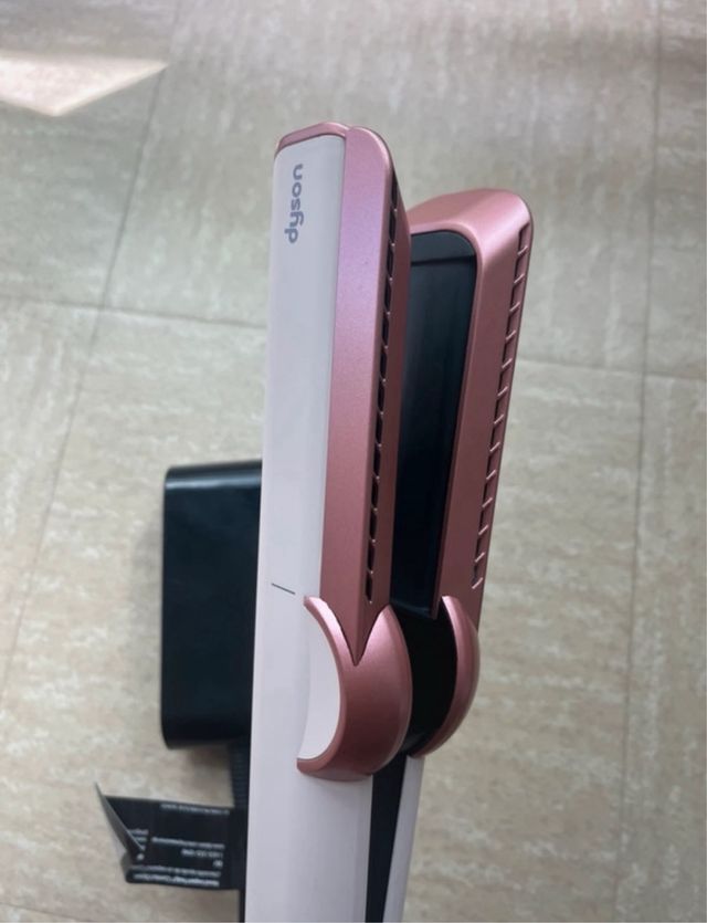 Dyson Airstrait: Alisado sin calor