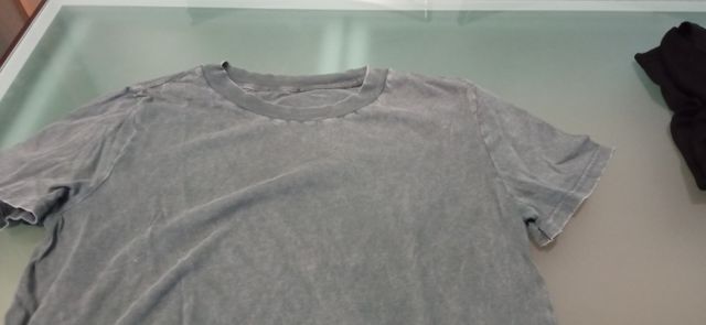 4 Camisetas - Negra y Gris - Talla S