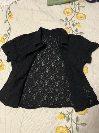 Chaleco negro encaje