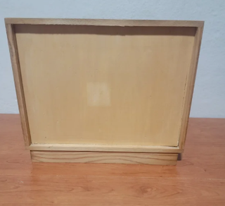 Cajonera antigua de madera, difícil de encontrar.