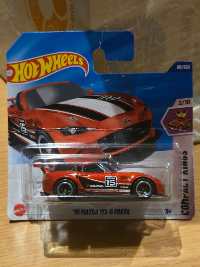 Hot Wheels Mazda MX-5 Miata 15