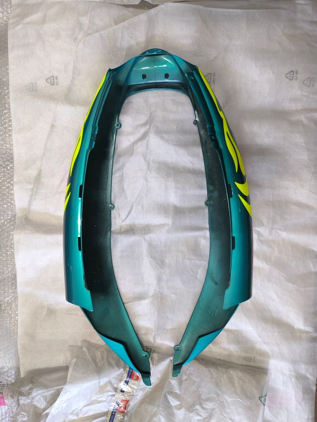 Aprilia SR - Peace and Love