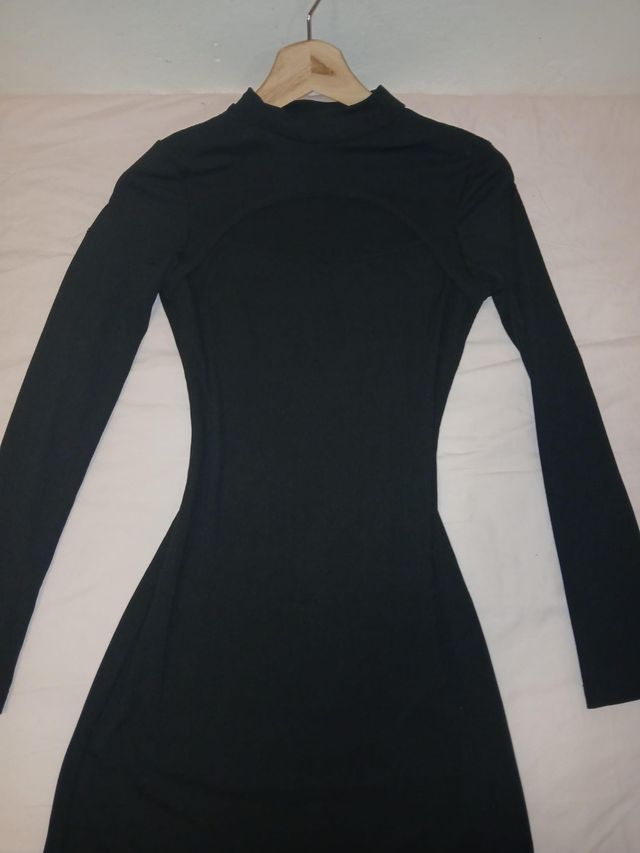 Vestido Negro Ajustado