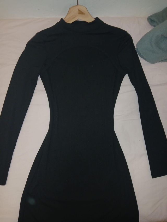 Vestido Negro Ajustado