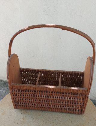 Cesta mimbre porta botellas