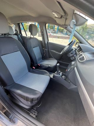 Renault Clio 2010