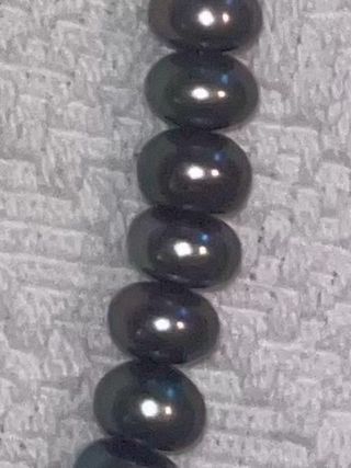 Collar y pendientes perlas grises