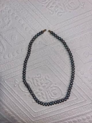 Collar y pendientes perlas grises