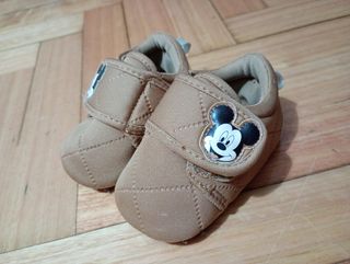 Zapatitos Bebé Mickey Mouse
Zapatitos rojos
3€ par