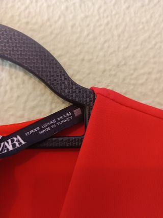 Vestido midi rojo ajustado