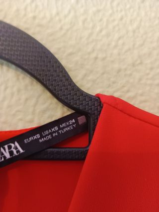 Vestido midi rojo ajustado