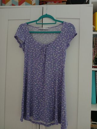 Vestido Bershka - Lila - Flores
