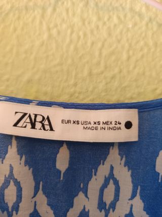 Vestido Zara azul estampado