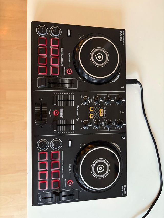 Pioneer DDJ-200 - Controlador DJ