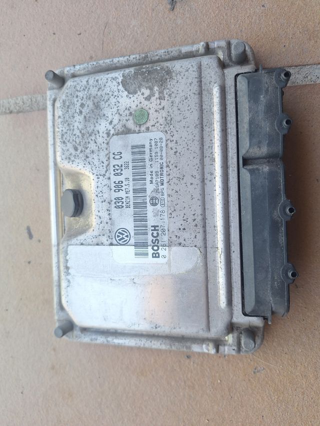 Módulo ECU Polo 6N2 - Bosch
