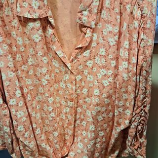 Blusa estampada naranja