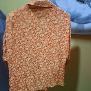 Blusa estampada naranja