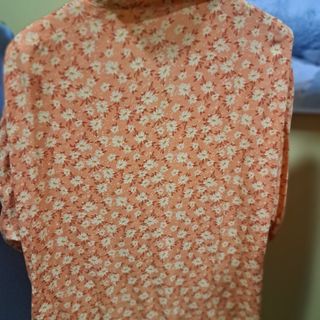 Blusa estampada naranja