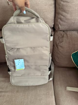 Mochila beige viaje