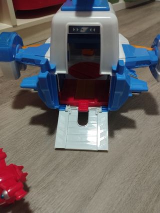 Super Wings | Avión HQ + 7 figuras