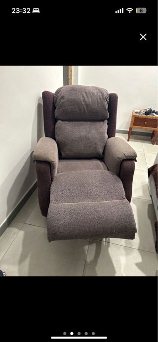 Sillón reclinable morado