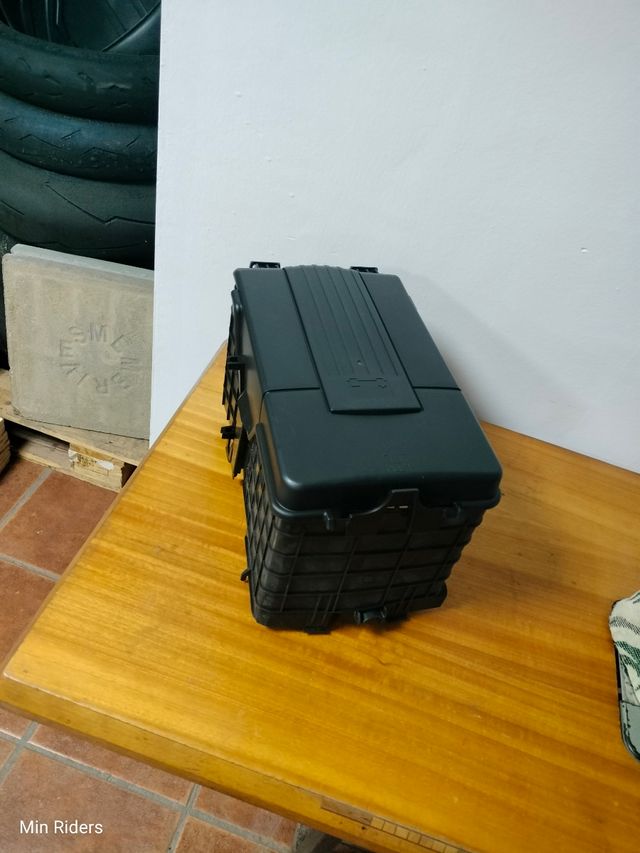 Caja batería VAG